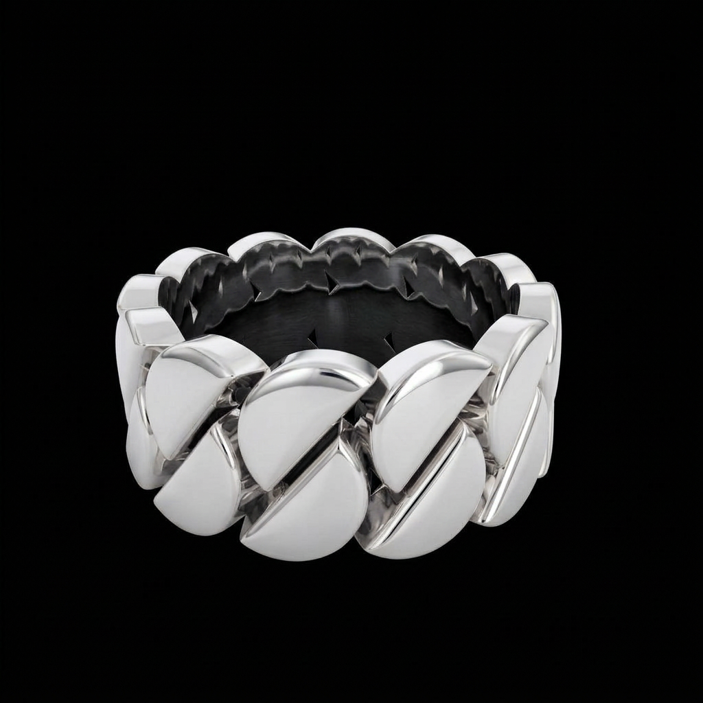 Half-Moon Chain Link Ring